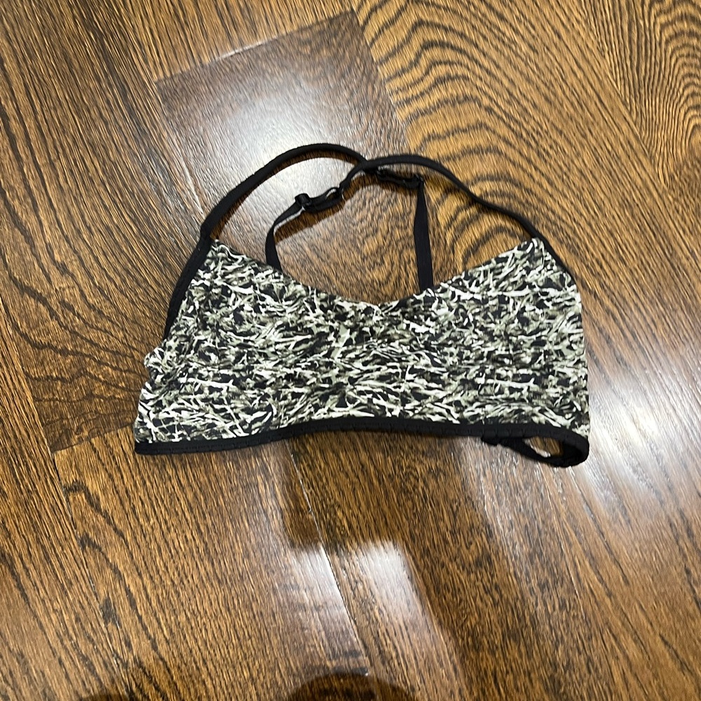 Women’s lululemon sports bra - size 2